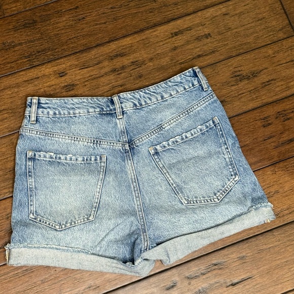Dynamite Women's Blue Denim Shorts distressed high waisted size 29 - Picture 5 of 5